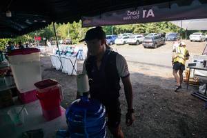 BIB: 
                            <button type="button" onclick="openModal(28154939)" class="btn btn-primary btn-sm float-right btn-popup" data-toggle="modal" data-target=".modal-high-quality">
                        <i class="fas fa-shopping-cart"></i> Add to Cart
                    </button>
                                            <button type="button" onclick="isThisMe(28154939, true)" class="btn btn-success btn-sm float-right btn-popup btn-isme hidden" data-toggle="tooltip" data-placement="bottom" title="นี่คือรูปของคุณใช่ไหม คลิกที่นี่เพื่อเอาเข้าอัลบั้ม">
                        <i class="fas fa-plus"></i> Add to album
                    </button>
                    <button type="button" onclick="isThisMe(28154939, false)" class="btn btn-warning btn-sm float-right btn-popup btn-isnotme hidden">
                        <i class="fas fa-ban"></i> Remove from album
                    </button>